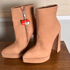 Steven Madden Dalina Platform leather booties